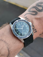 Load image into Gallery viewer, Montre Le Forban automatique vintage - mamontrevintage
