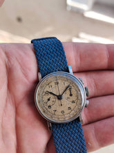 Load image into Gallery viewer, Rare chronographe Omega 28.9 T2 - mamontrevintage