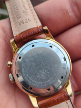 Charger l'image dans la galerie, Vulcain Cricket Calibre 120 - mamontrevintage