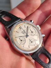 Load image into Gallery viewer, Heuer 2447T Red Fab Suisse - mamontrevintage