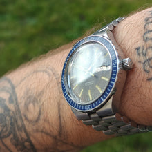Charger l'image dans la galerie, Bulova Snorkel automatique 666 feet diver