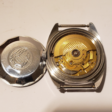 Load image into Gallery viewer, Enicar automatique CAL 2167 des années 60 35mm hors couronne