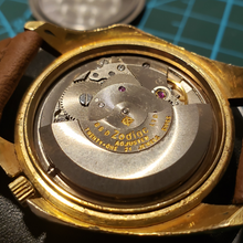 Load image into Gallery viewer, Rare Zodiac olympos automatique Cal 88D manufacturée 35.5mm hors couronne