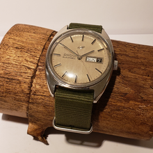 Load image into Gallery viewer, Enicar automatique CAL 2167 des années 60 35mm hors couronne