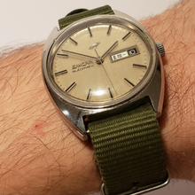 Load image into Gallery viewer, Enicar automatique CAL 2167 des années 60 35mm hors couronne