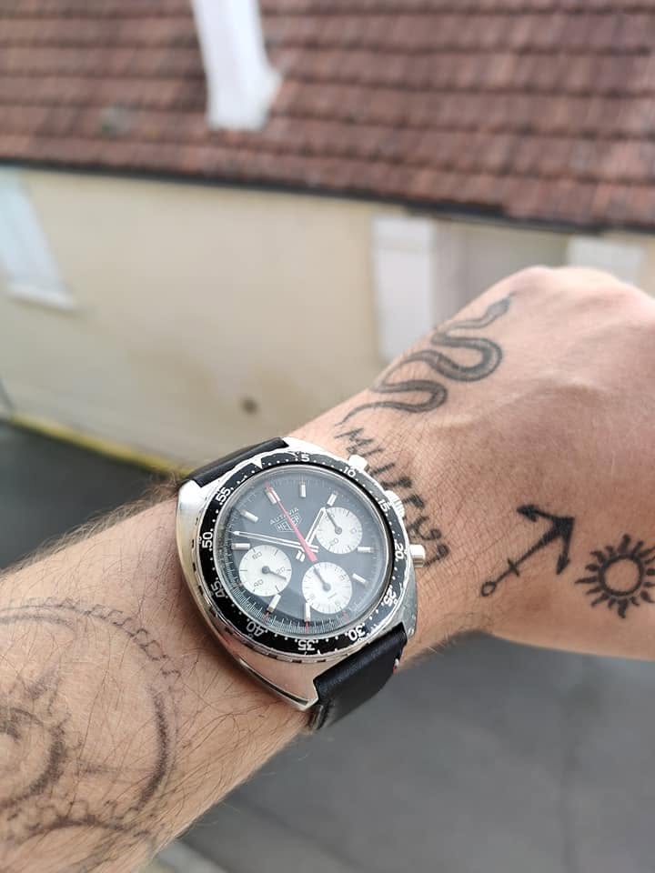 Heuer Autavia 73663: Handaufzugschronograph der 1970er — Vintage-Armbanduhr fotografiert von Mamontrevintage