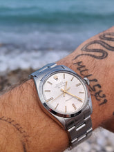 Load image into Gallery viewer, Rolex Airking 5500 - mamontrevintage
