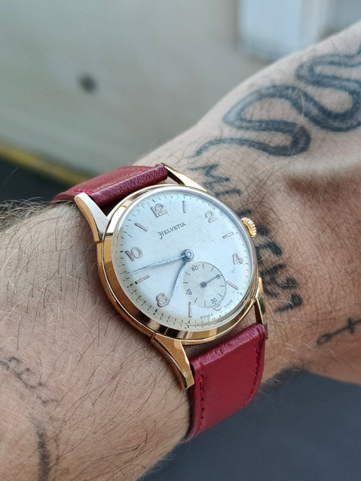 Helvetia plaqué or - mamontrevintage