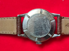 Load image into Gallery viewer, Omega Médicus 23.4 de 1939 - mamontrevintage
