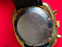 Load image into Gallery viewer, Chronographe Lip Valjoux 7734 format TV - mamontrevintage
