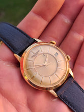 Load image into Gallery viewer, Jaeger Lecoultre Memovox date automatique - mamontrevintage

