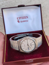 Load image into Gallery viewer, Citizen Quartz Seven - mamontrevintage
