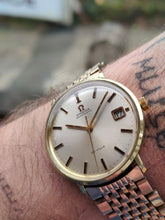 Load image into Gallery viewer, Omega De Ville automatique bracelet grain de riz Cal 565 avec écrin - mamontrevintage
