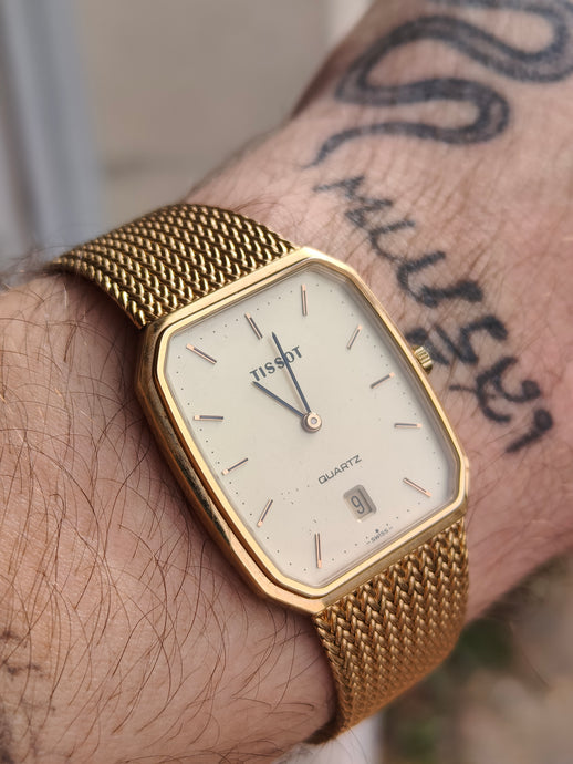 Tissot quartz dresswatch - mamontrevintage