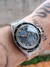 Load image into Gallery viewer, Yema Superman 241117 automatique skin diver - mamontrevintage
