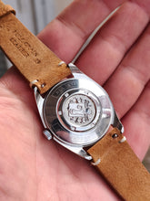 Load image into Gallery viewer, Yema wristmaster automatique eta 2472 - mamontrevintage
