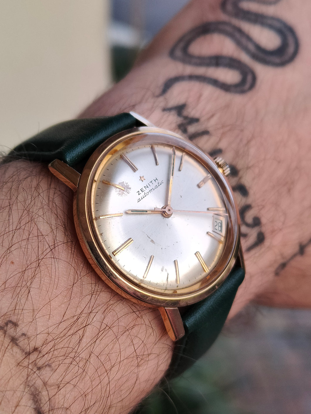 Zenith 2552pc automatique date - mamontrevintage