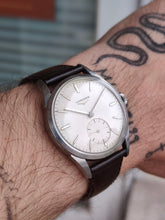 Load image into Gallery viewer, Longines 12.68Z - mamontrevintage
