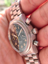Load image into Gallery viewer, Omega Dynamic III chronographe 5240.50.00 - mamontrevintage
