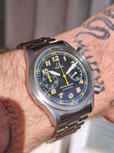 Load image into Gallery viewer, Omega Dynamic III chronographe 5240.50.00 - mamontrevintage
