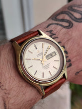 Charger l&#39;image dans la galerie, Omega Seamaster Cosmic automatique day date - mamontrevintage
