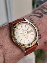 Charger l&#39;image dans la galerie, Omega Seamaster Cosmic automatique day date - mamontrevintage
