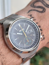 Load image into Gallery viewer, Seiko chronographe &quot;Helmet&quot; 6139 7101
