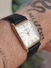 Load image into Gallery viewer, Jaeger Lecoultre or 18k K819
