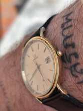 Load image into Gallery viewer, Omega pré Deville or 18k
