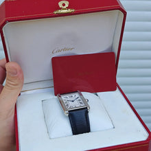Cargar imagen en el visor de la galería, Cartier Tank Solo XL automatique 3515 écrin + carte
