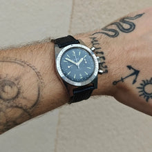 Load image into Gallery viewer, Chronographe Le Phare valjoux 92 diver
