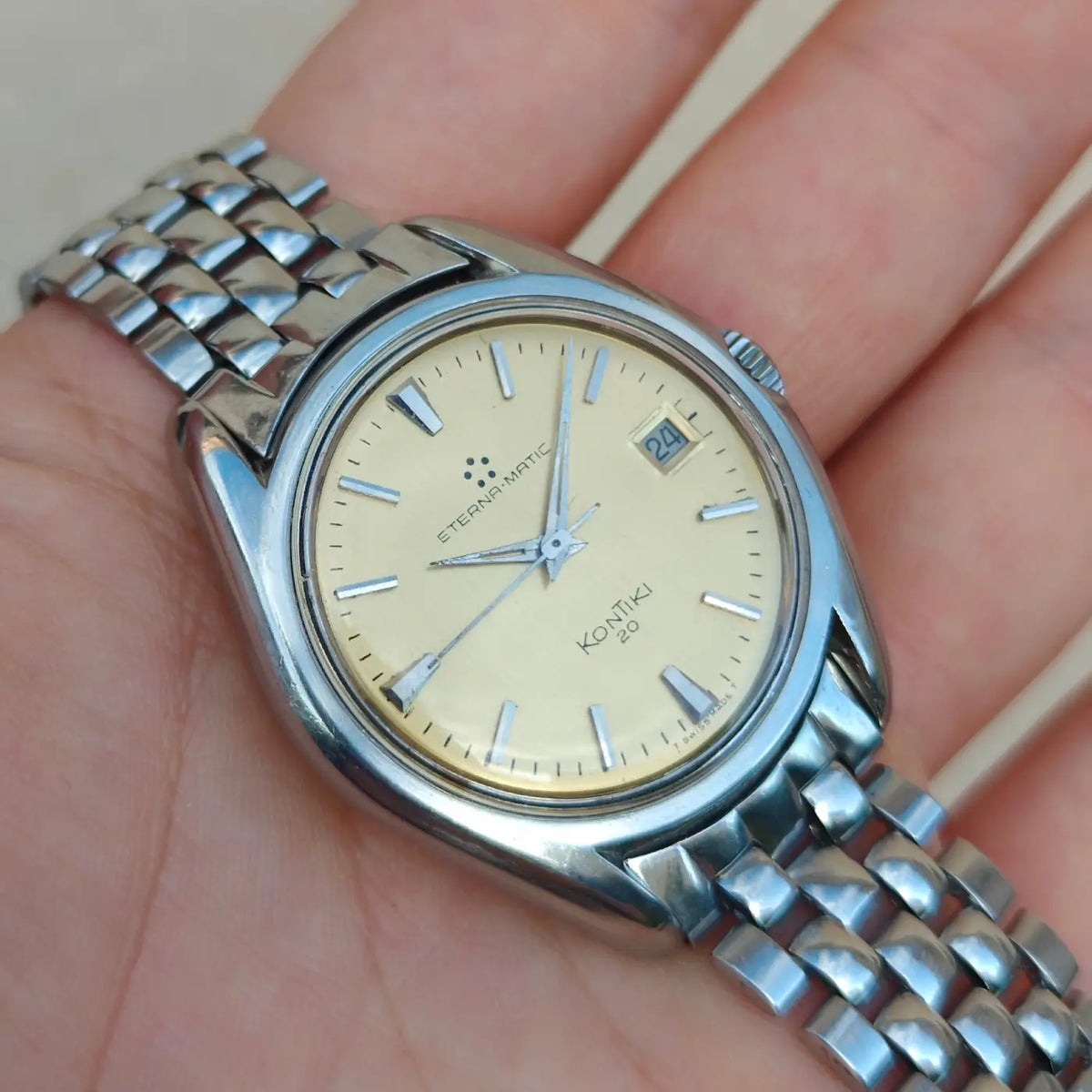 Eterna KonTiki 20 mit Gay-Frères-Armband — Foto 4/8