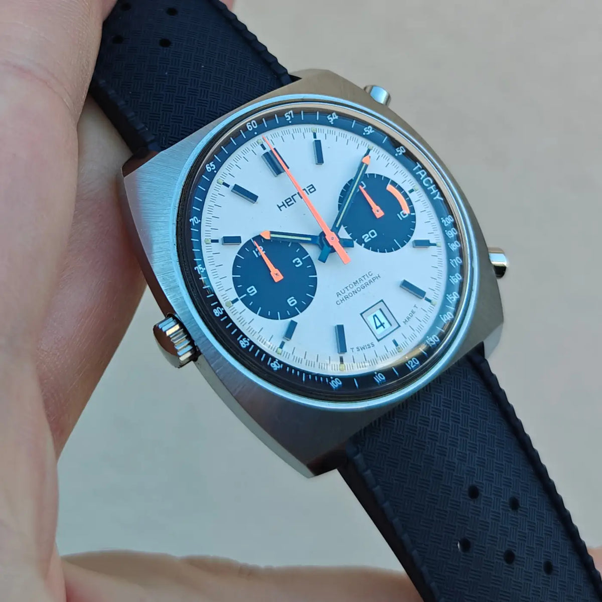 Herma calibre 12 chronographe micro rotor