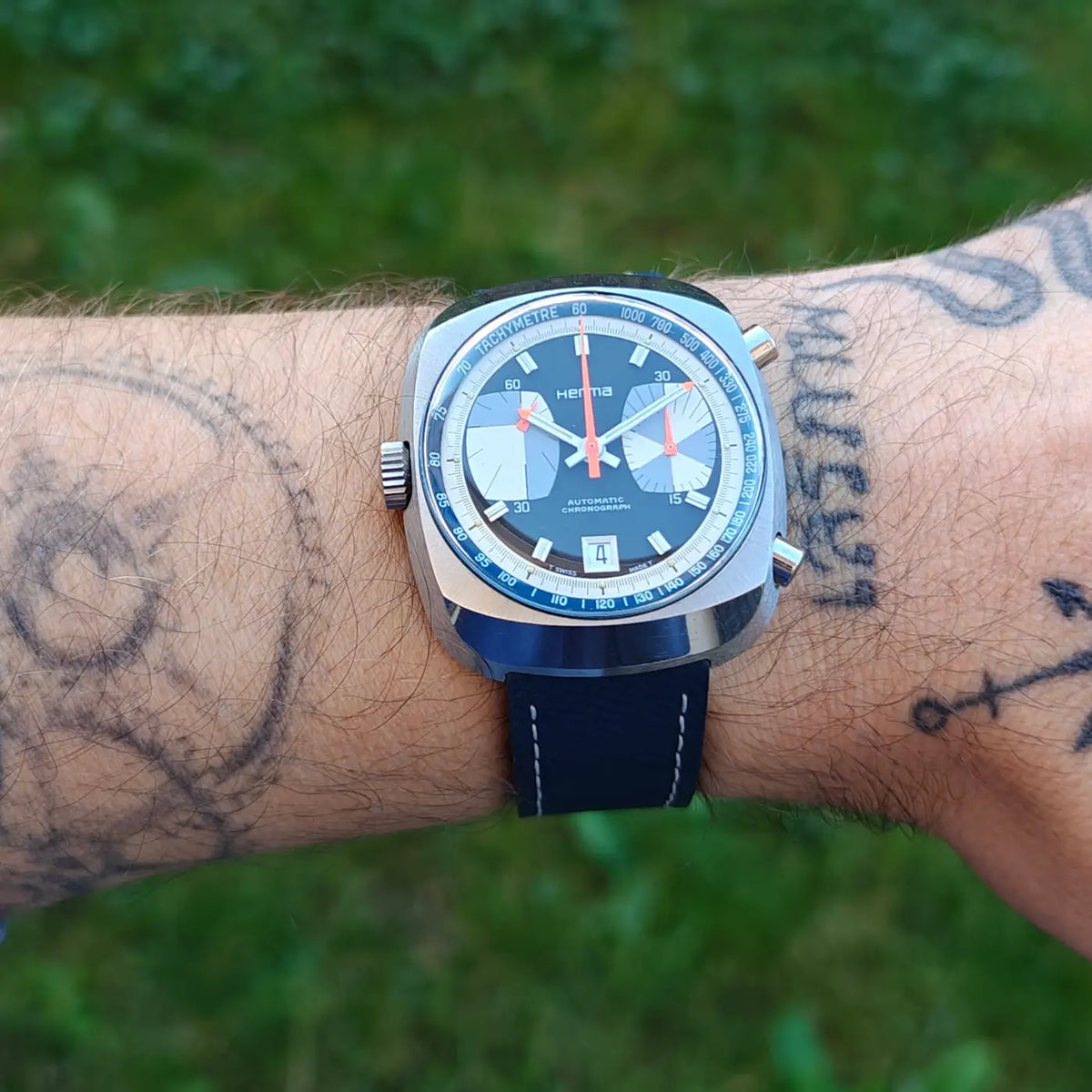 Herma calibre 15 chronographe micro rotor