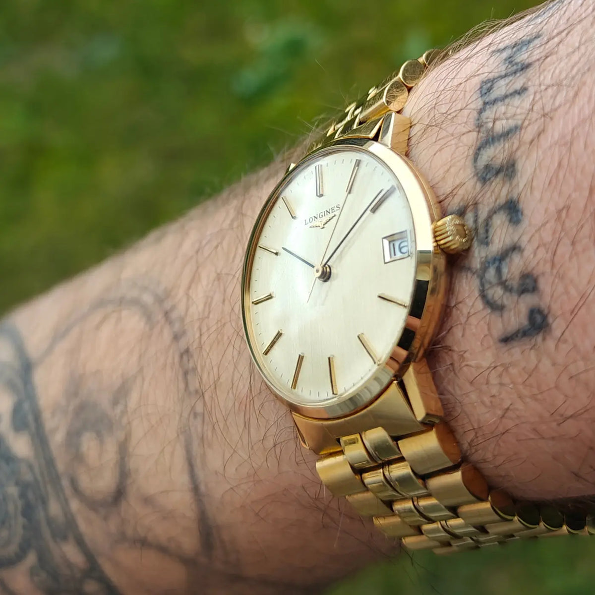 Longines mechanisch, Leinentextur-Zifferblatt — Archivfoto 6/9