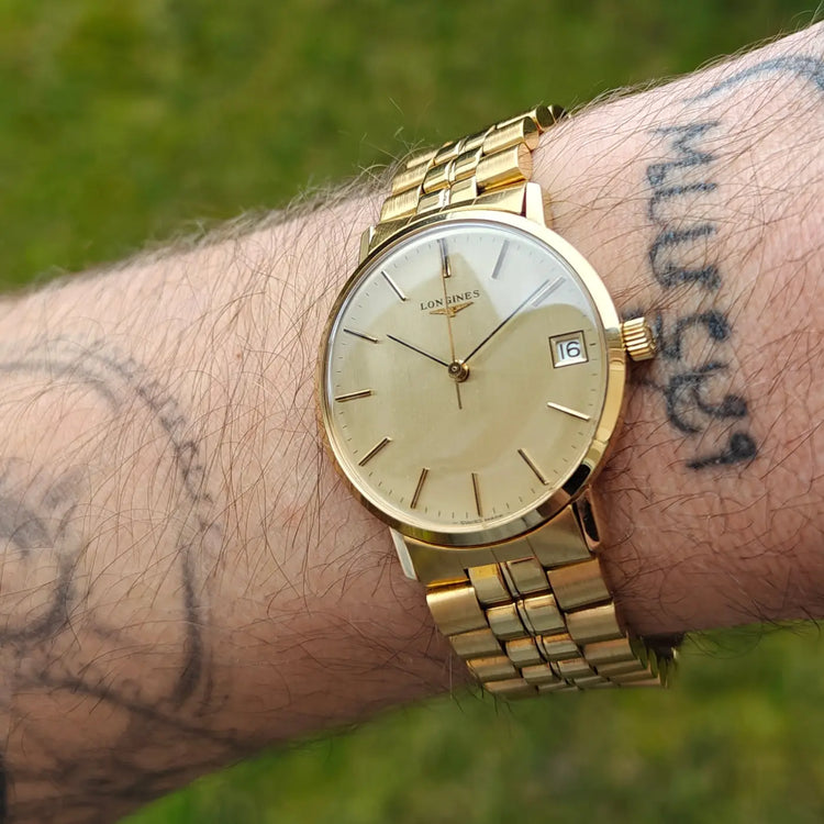 Longines mechanisch, Leinentextur-Zifferblatt — Archivfoto 2/9
