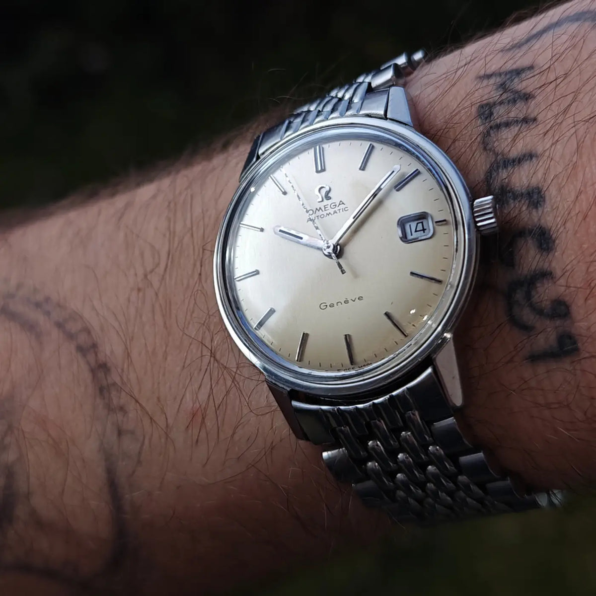 Omega Genève komplett aus Edelstahl, Original 166.070 — Archivfoto 4/12