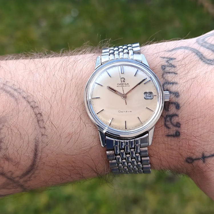 Omega Genève komplett aus Edelstahl, Original 166.070 — Archivfoto 5/12