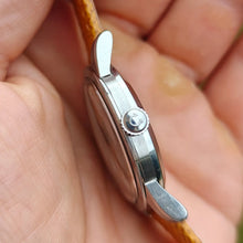 Cargar imagen en el visor de la galería, Omega Seamaster 1st gen

