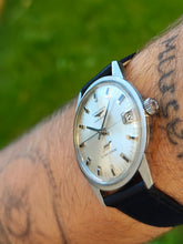 Charger l&#39;image dans la galerie, Longines Ultra chron automatique
