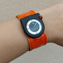 Load image into Gallery viewer, Lip Roger Tallon Écusson t13
