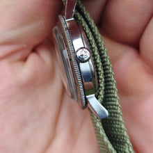 Charger l'image dans la galerie, Zodiac Sea wolf automatique diver blanche
