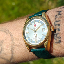 Charger l'image dans la galerie, Rado Golden Horse automatique
