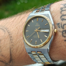 Load image into Gallery viewer, Omega Seamaster quartz day date
