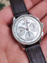 Charger l&#39;image dans la galerie, Chronographe triple date Unic Arsa
