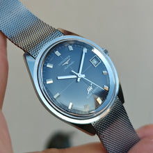 Charger l'image dans la galerie, Longines Ultra chron crosshair 431 avec écrin
