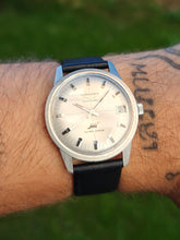 Charger l&#39;image dans la galerie, Longines Ultra chron automatique

