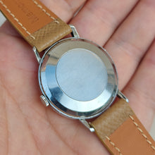 Charger l'image dans la galerie, Omega 131.002 Cal 286
