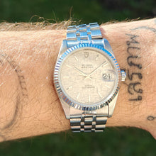 Charger l'image dans la galerie, Tudor Prince date automatique 74034
