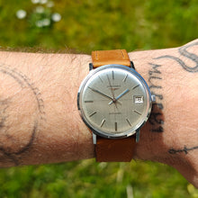 Charger l'image dans la galerie, Longines automatique crosshair 341

